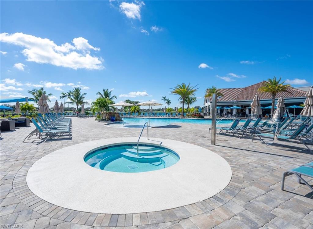 10554 Smokehouse Bay DR 201