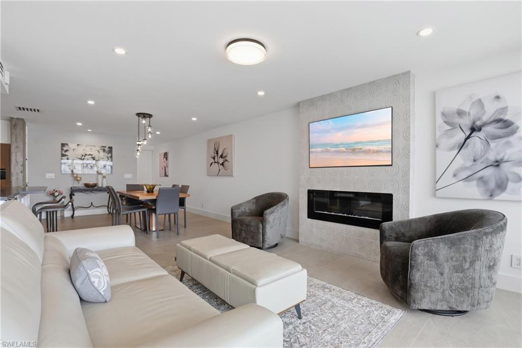 3443 Gulf Shore BLVD N 714