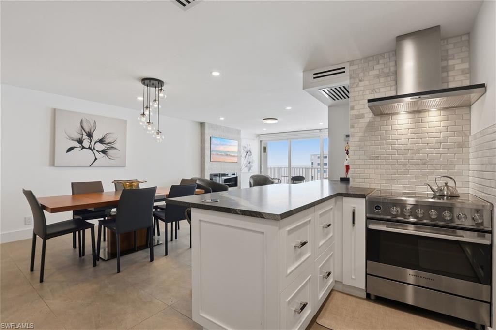 3443 Gulf Shore BLVD N 714
