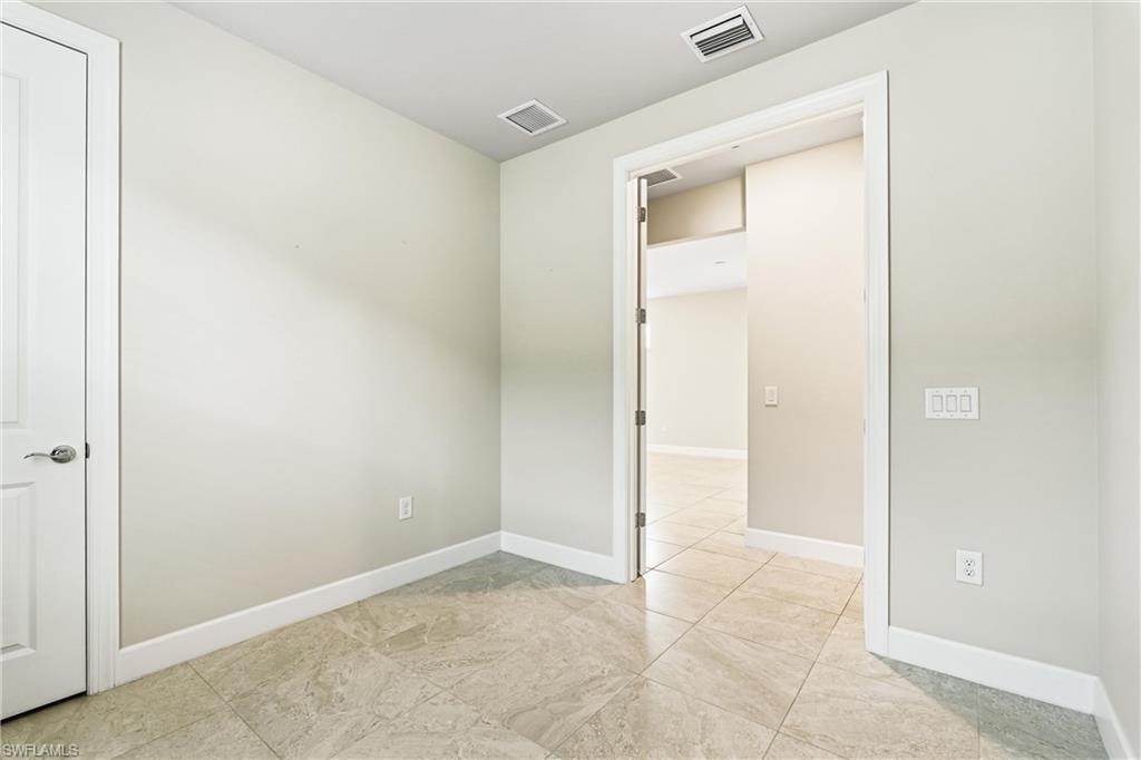 2244 Yellowfin CIR