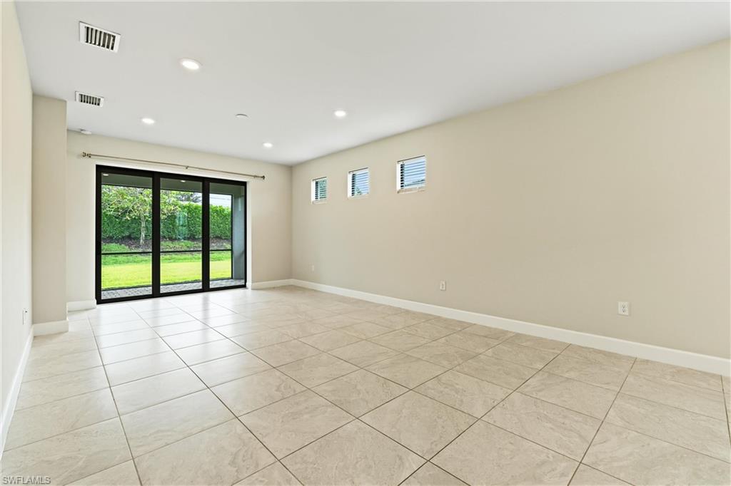 2244 Yellowfin CIR