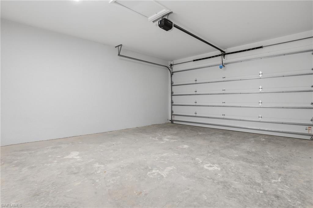 1819 Sunshine BLVD