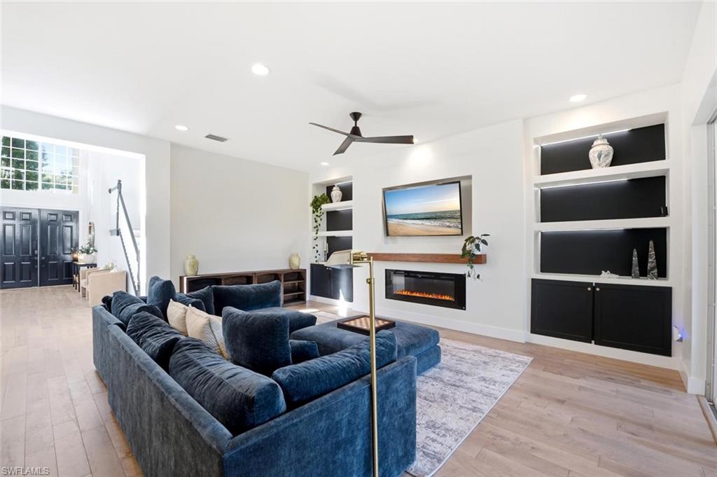 2292 Guadelupe DR