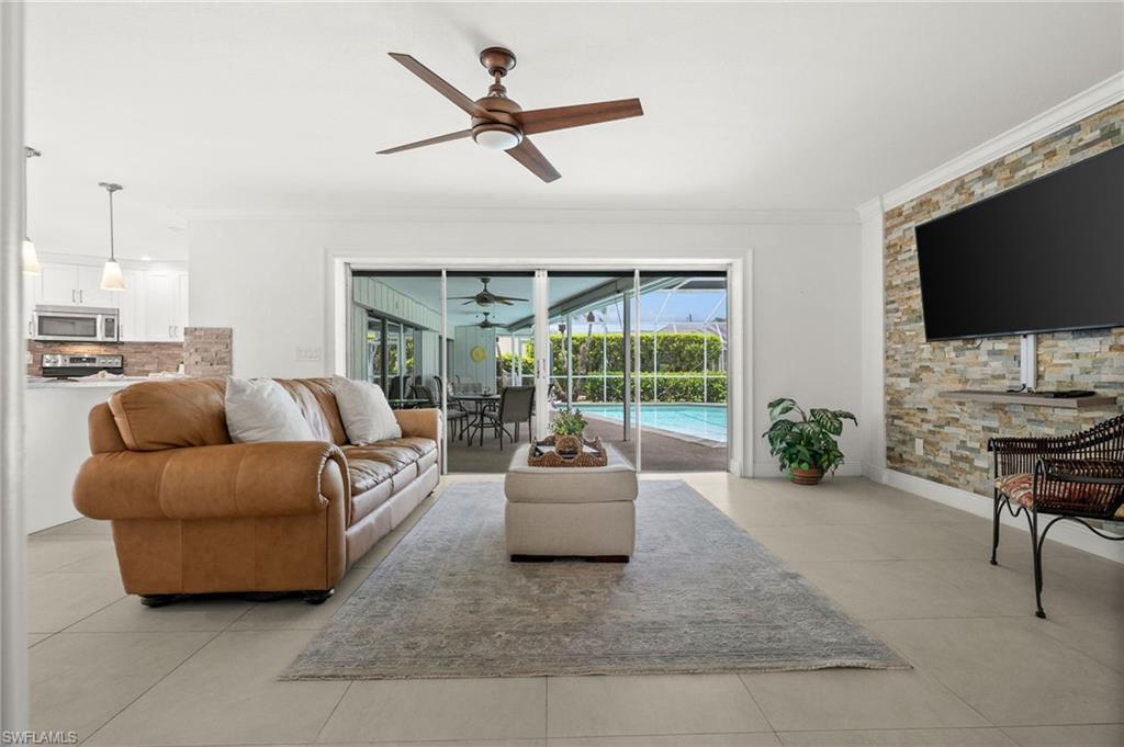 421 Palm River BLVD