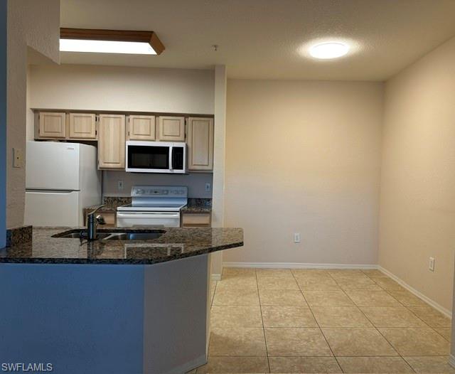 23660 Walden Center DR 306