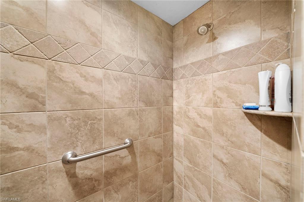 770 Waterford DR 202