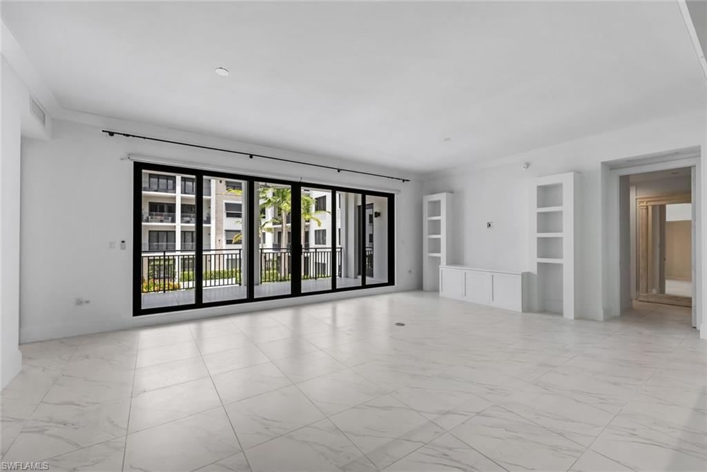 1135 3rd AVE S 318