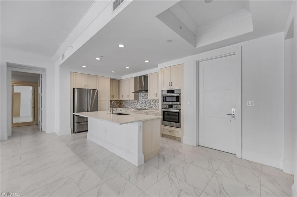 1135 3rd AVE S 318