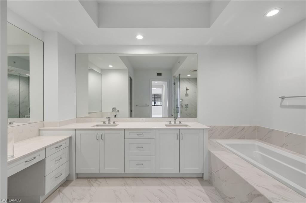 1135 3rd AVE S 318