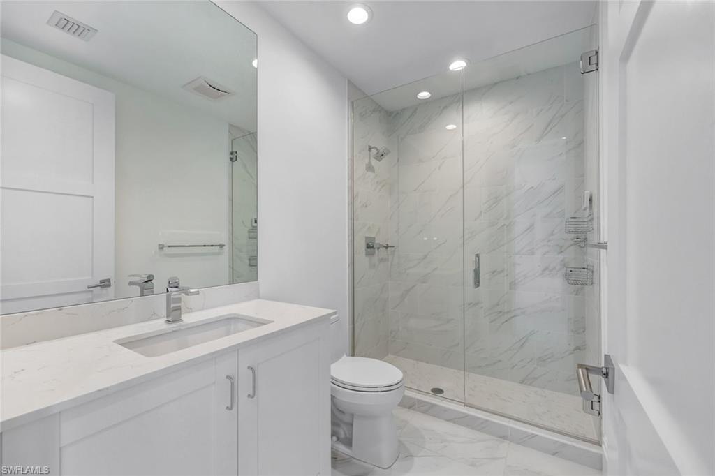 1135 3rd AVE S 318