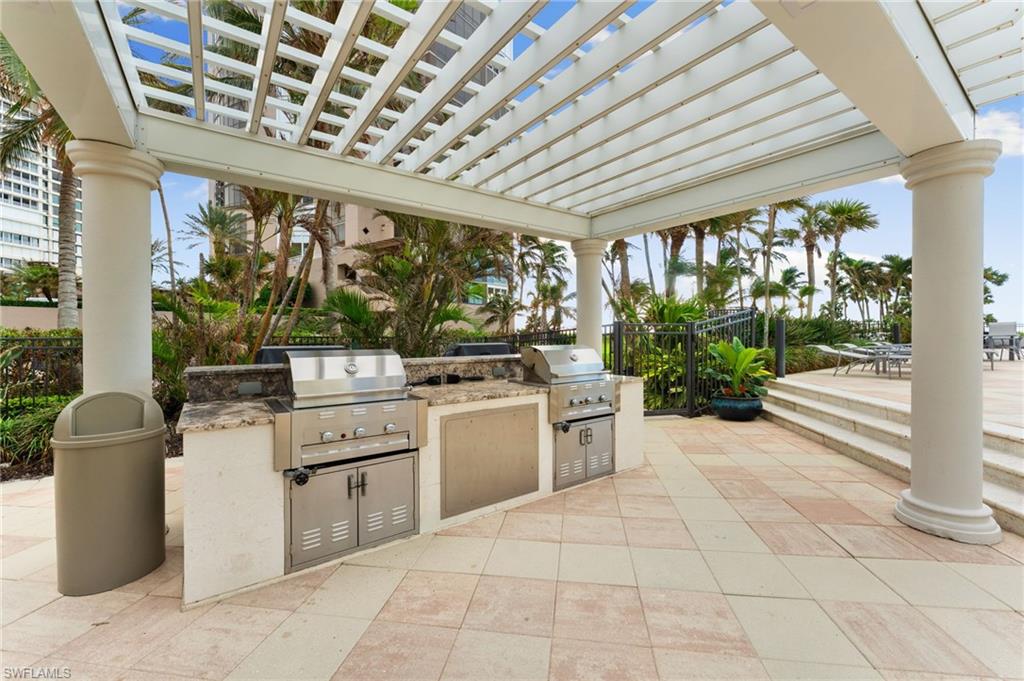 4401 Gulf Shore BLVD N 1708