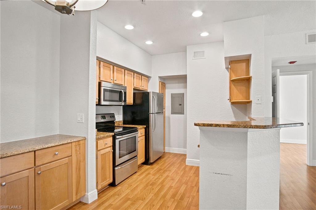 23560 Walden Center DR 207