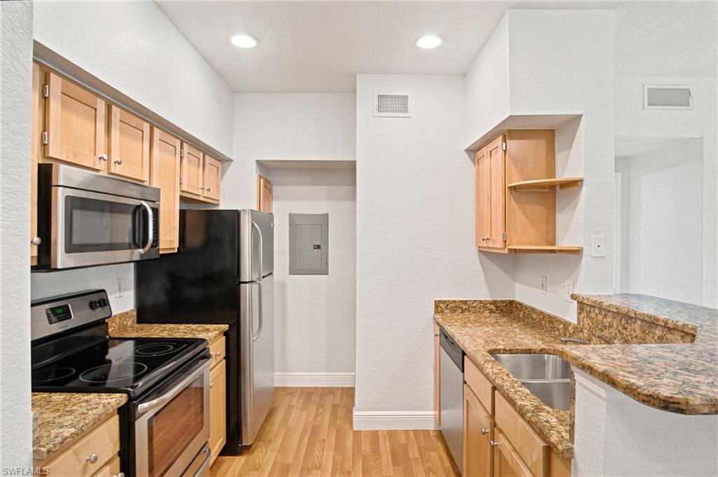 23560 Walden Center DR 207