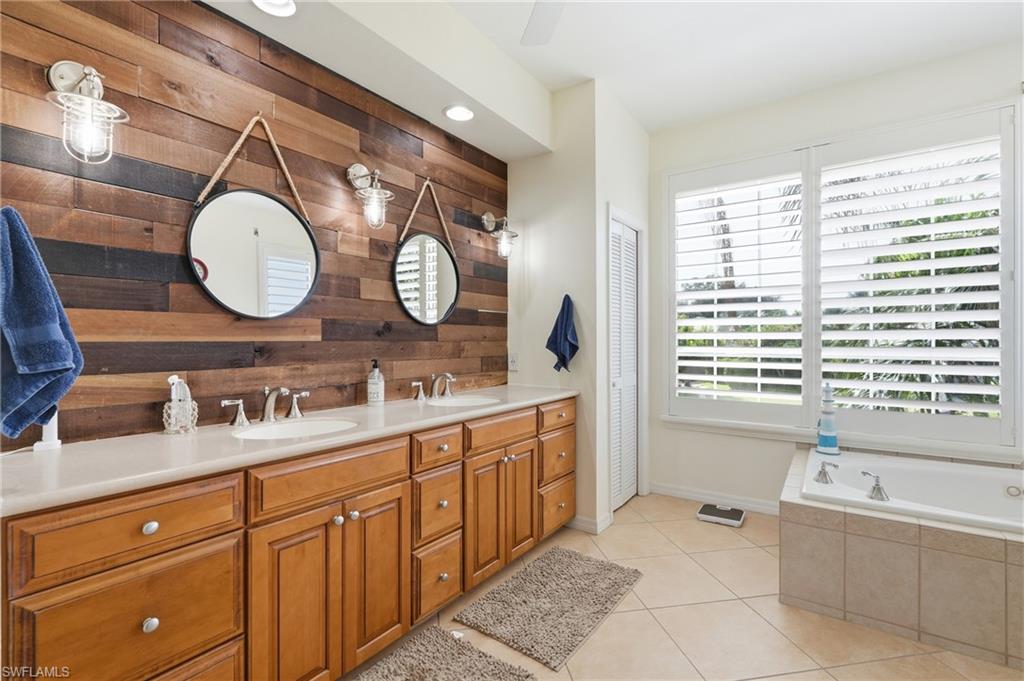 308 Wentworth CT