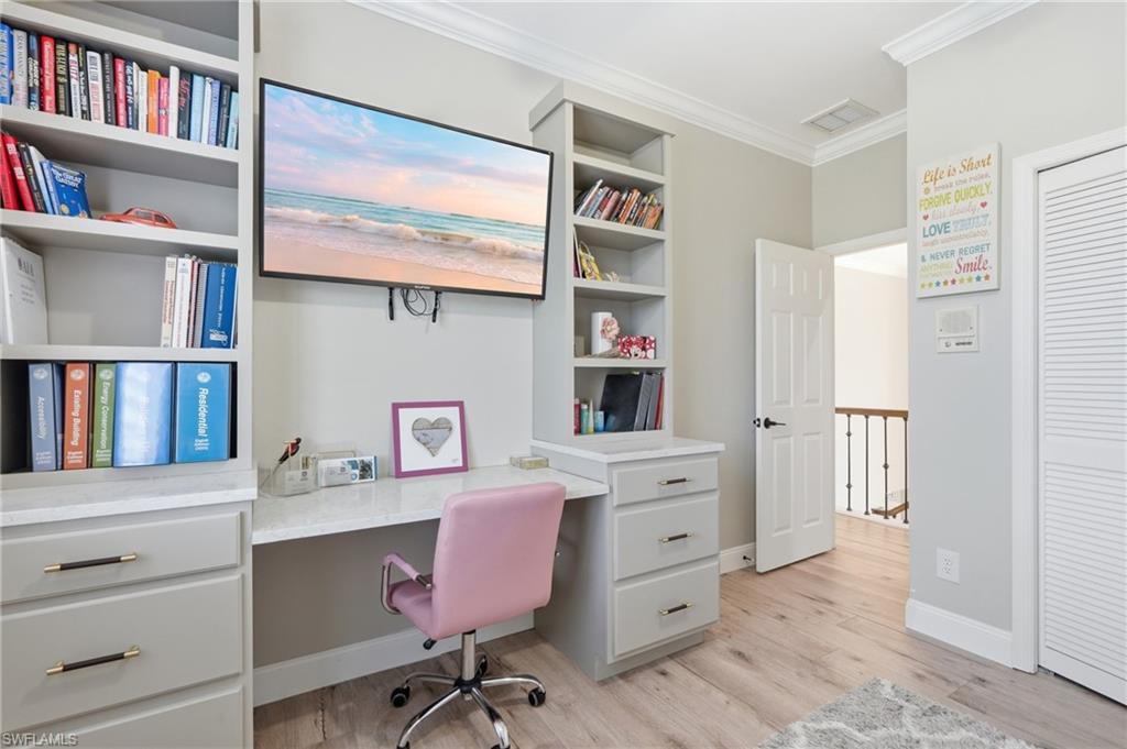 308 Wentworth CT