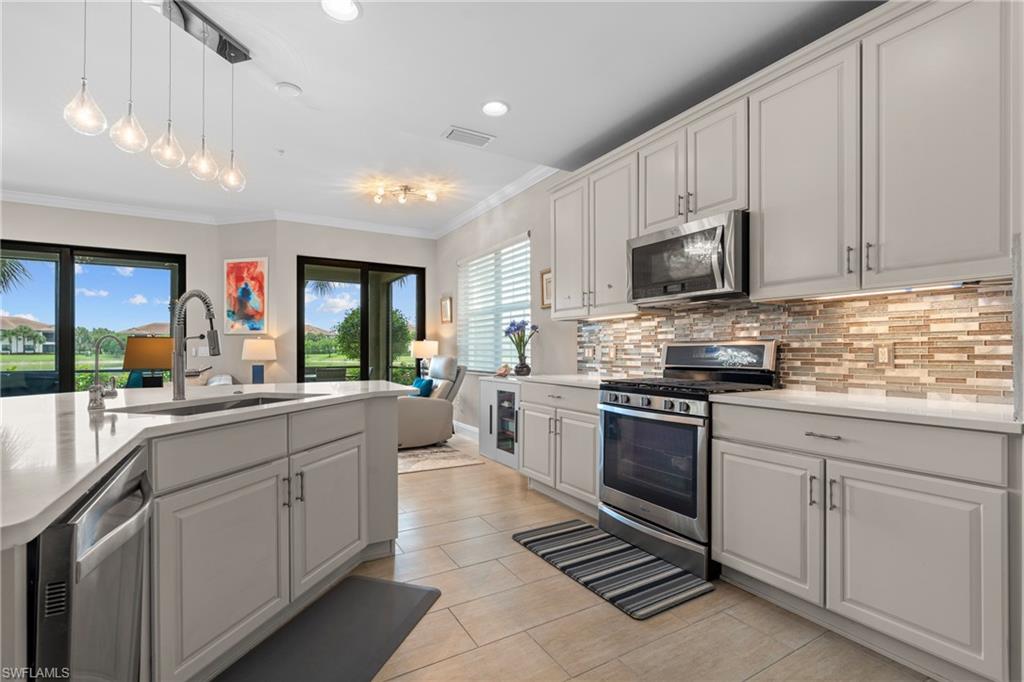 2137 FRANGIPANI CIR 102