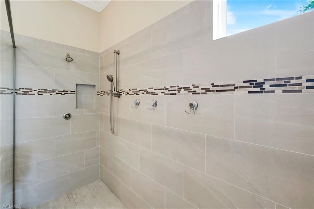 8362 Viale CIR