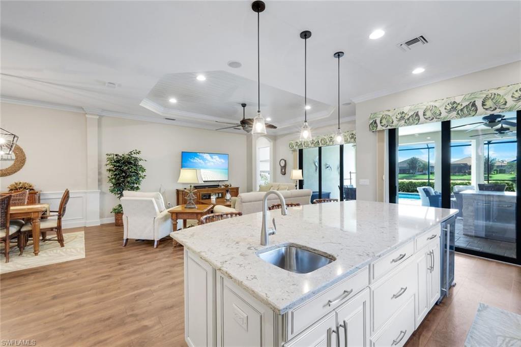 8362 Viale CIR