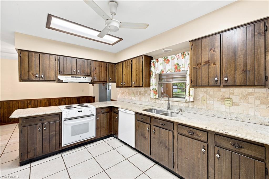 5290 Cypress LN