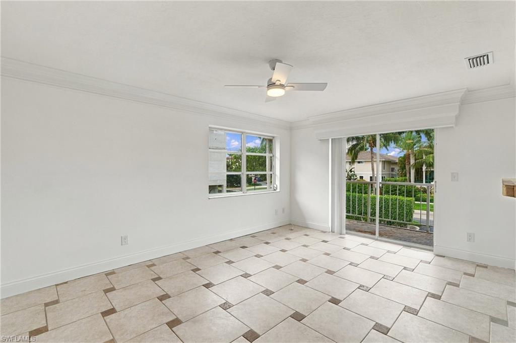 1195 Clam CT 203