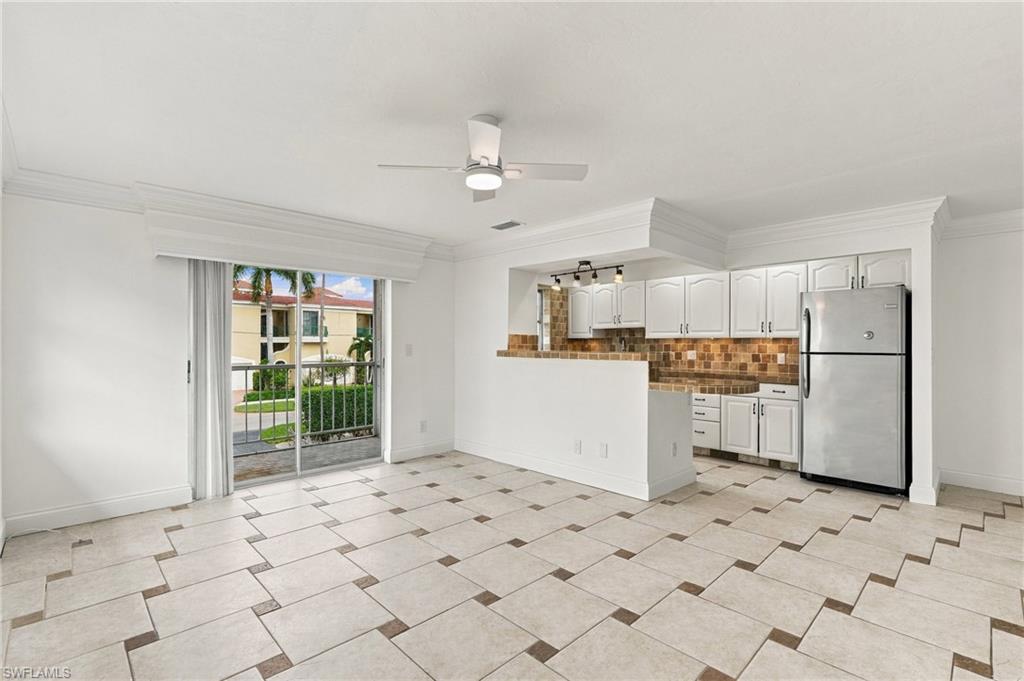 1195 Clam CT 203