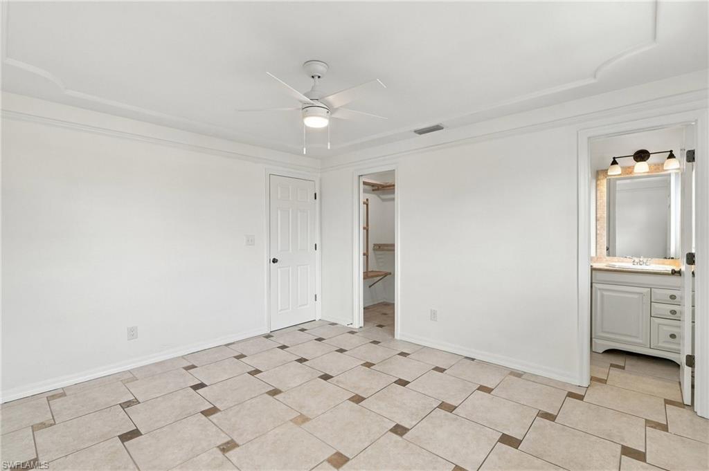 1195 Clam CT 203