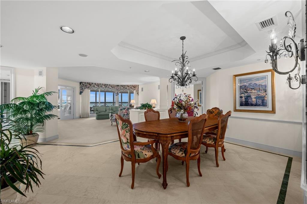 4021 Gulf Shore BLVD N 1204