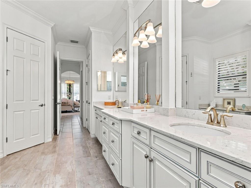 2227 Somerset PL