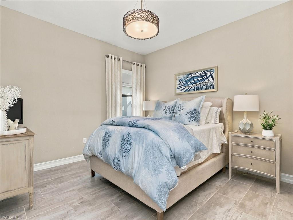 2227 Somerset PL