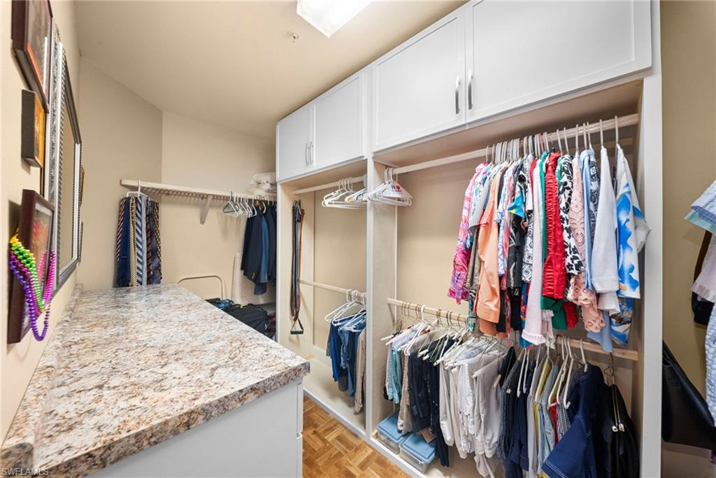 730 Waterford DR 204