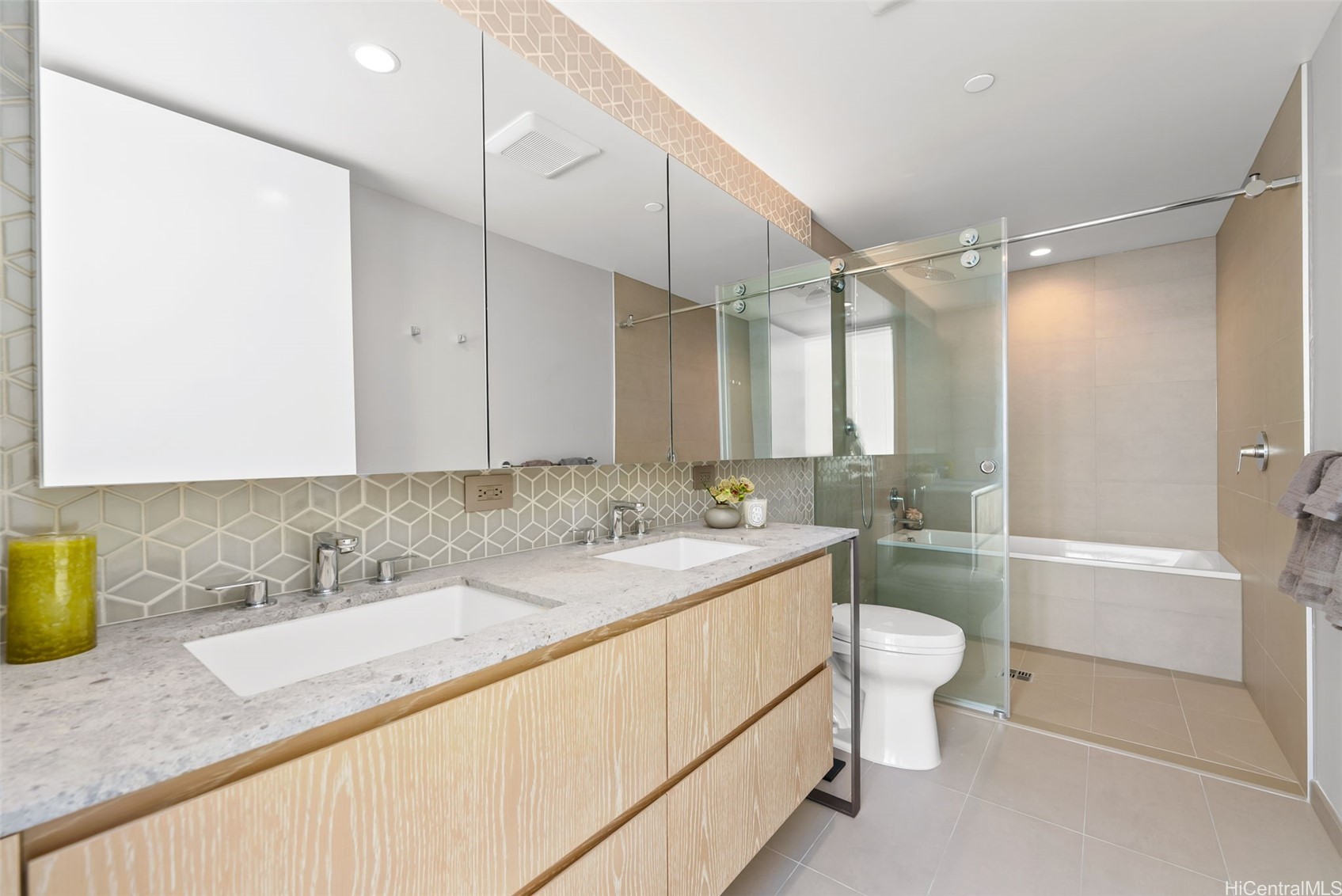 1000 Auahi Street 3110