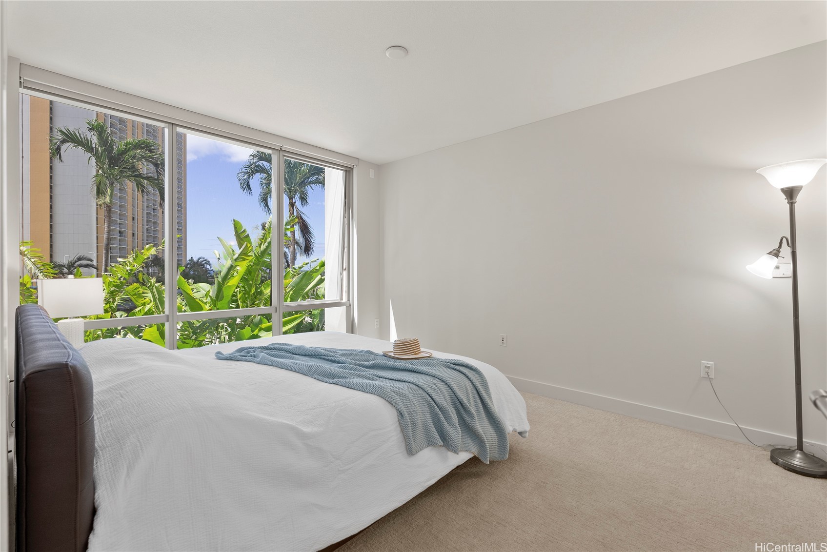 1189 Waimanu Street 704