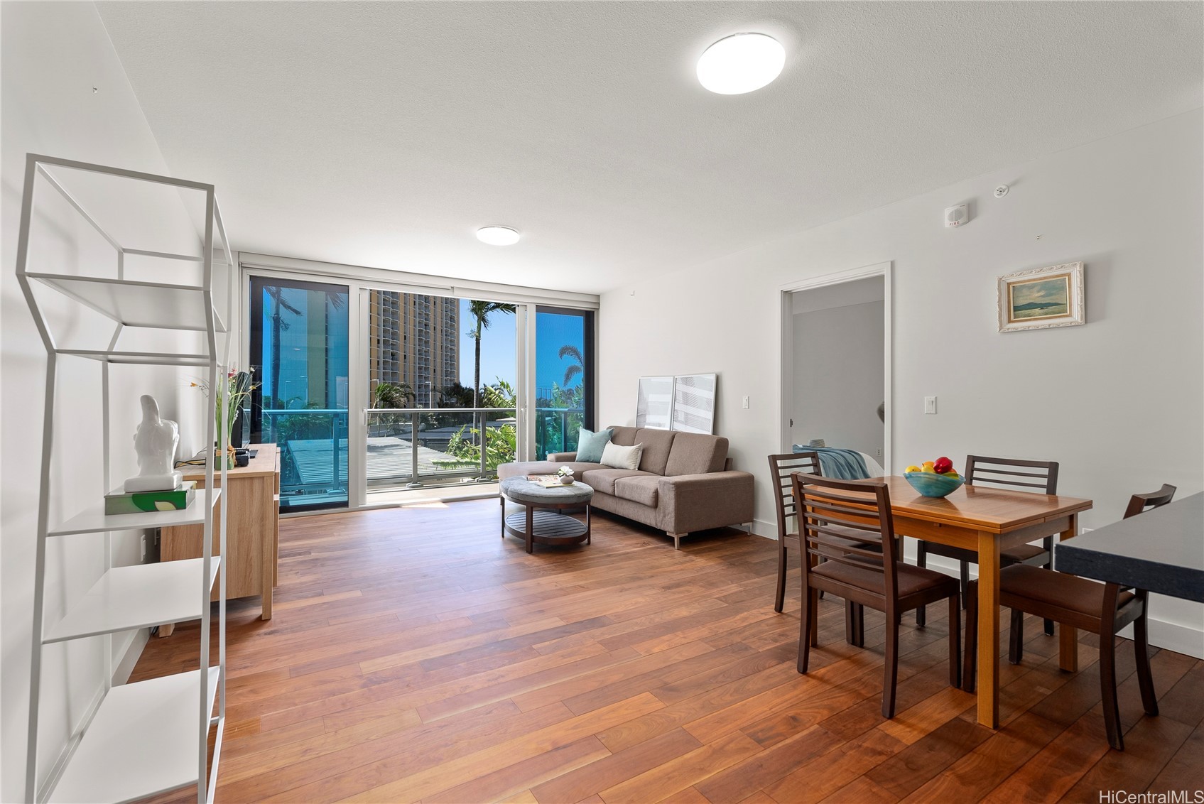 1189 Waimanu Street 704