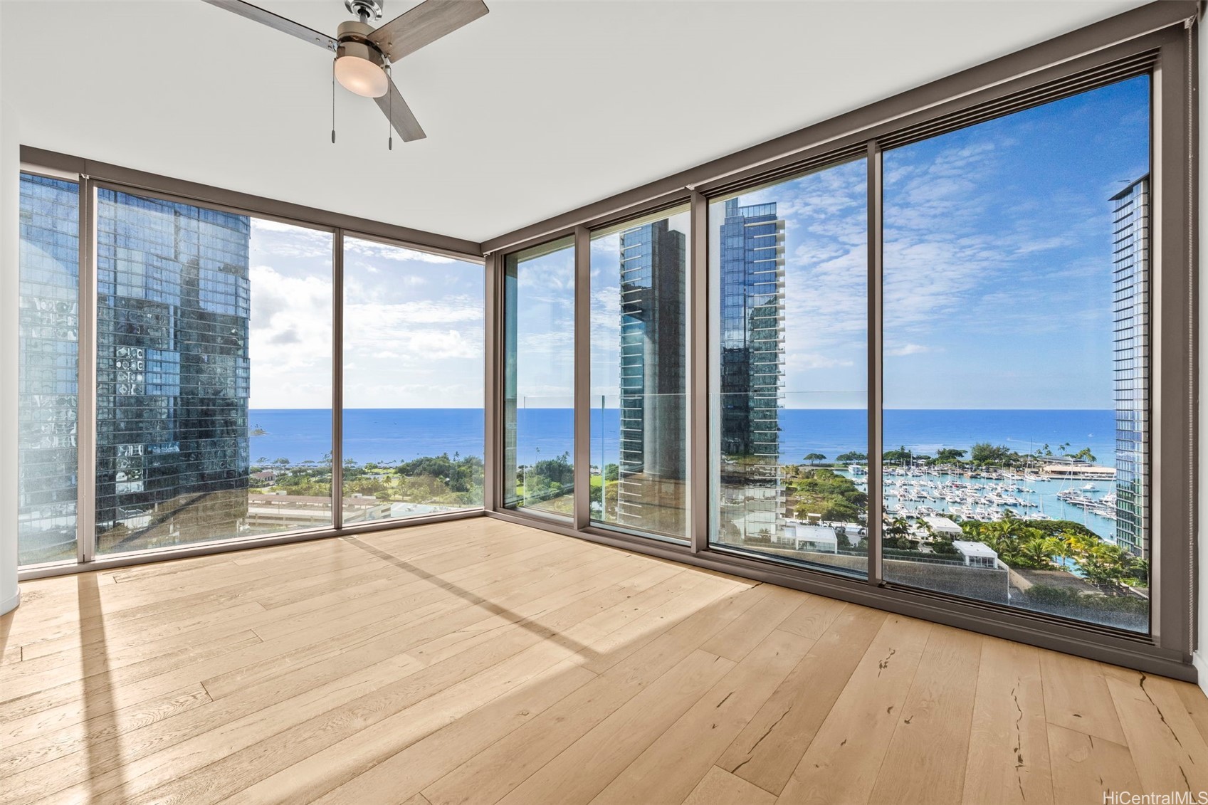 1001 Queen Street 1900