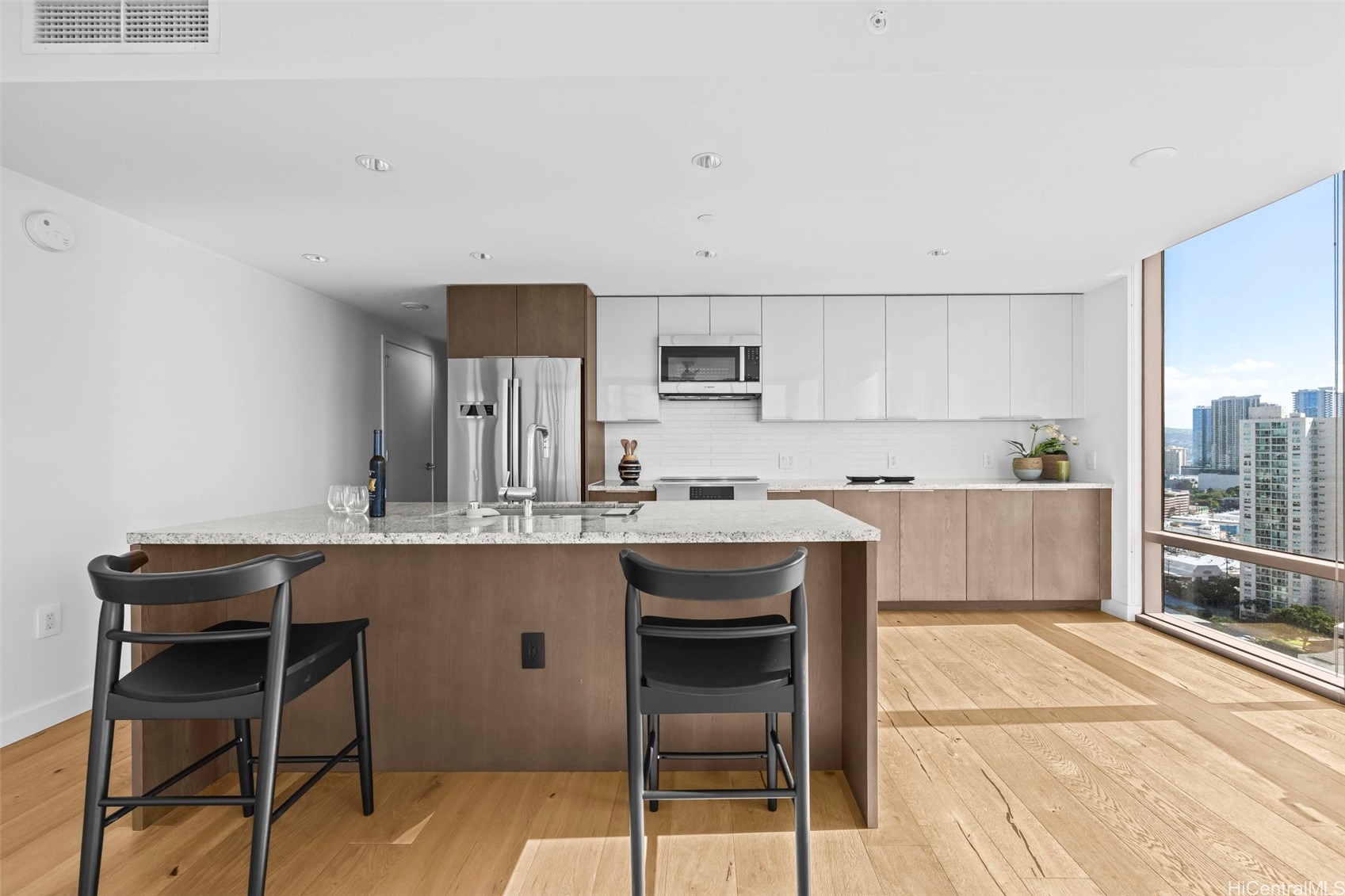 1001 Queen Street 1900