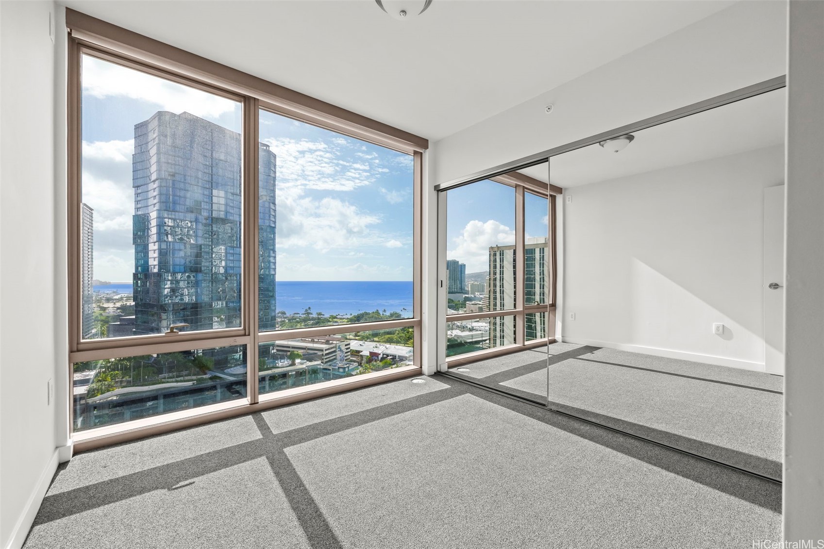 1001 Queen Street 1900