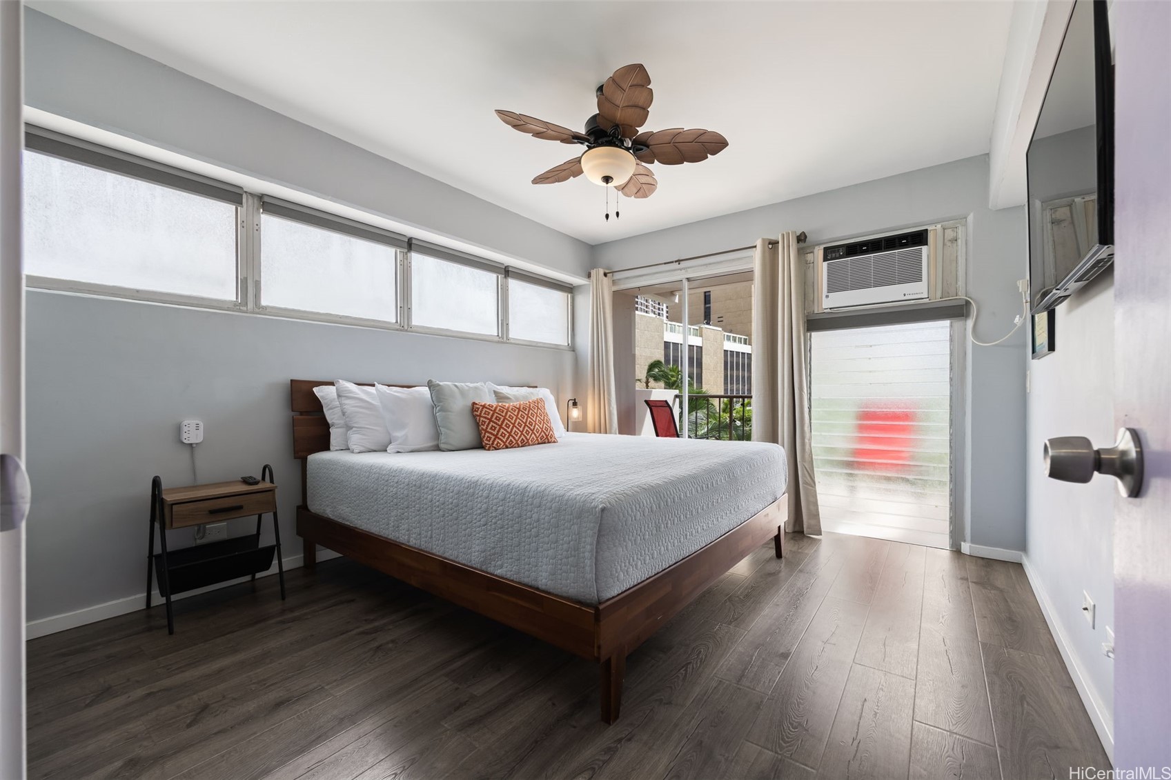 2465 Kuhio Avenue 710