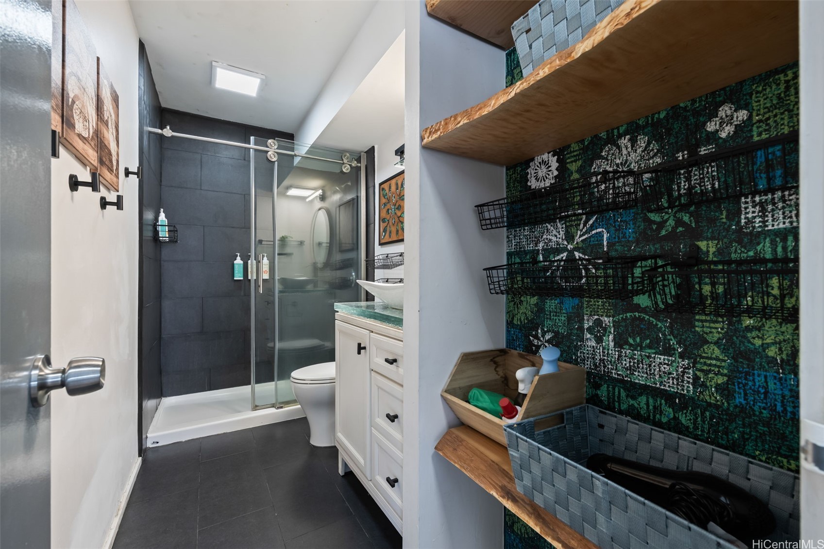 2465 Kuhio Avenue 710