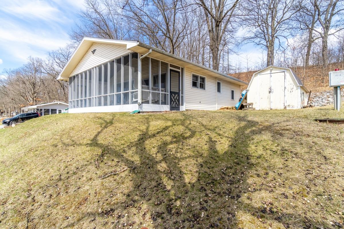 115 Lane 101AB Ball Lk