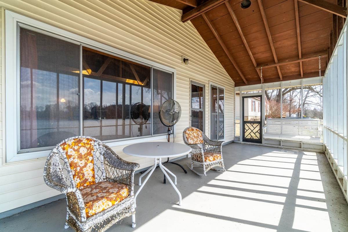 115 Lane 101AB Ball Lk