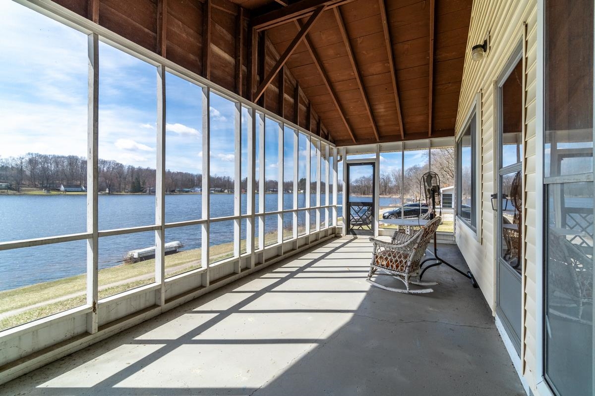 115 Lane 101AB Ball Lk