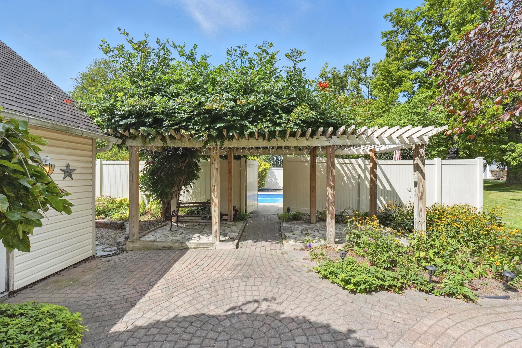 107 N Washington Street