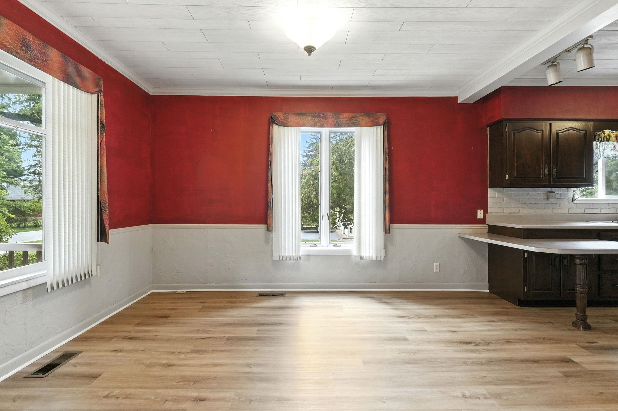 107 N Washington Street