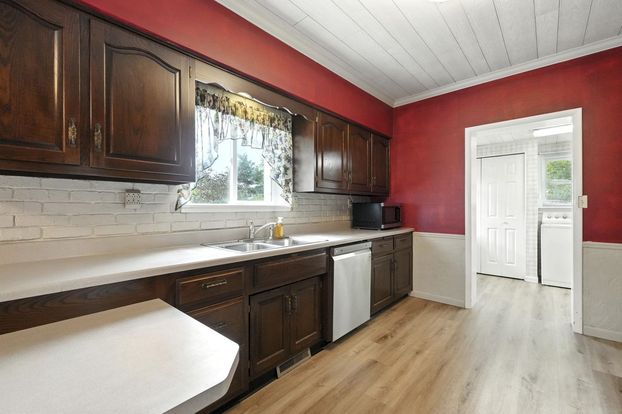 107 N Washington Street