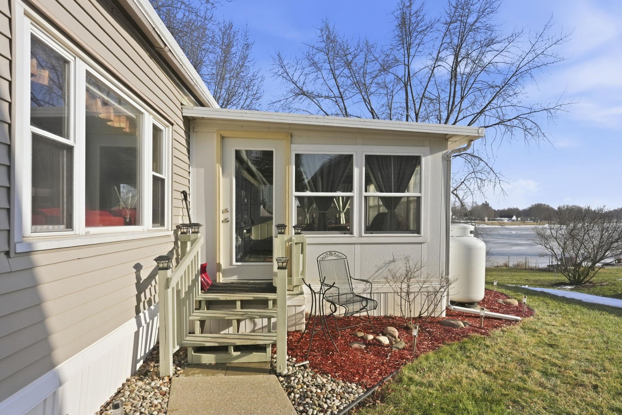 275 Lane 201 Long Beach Lake