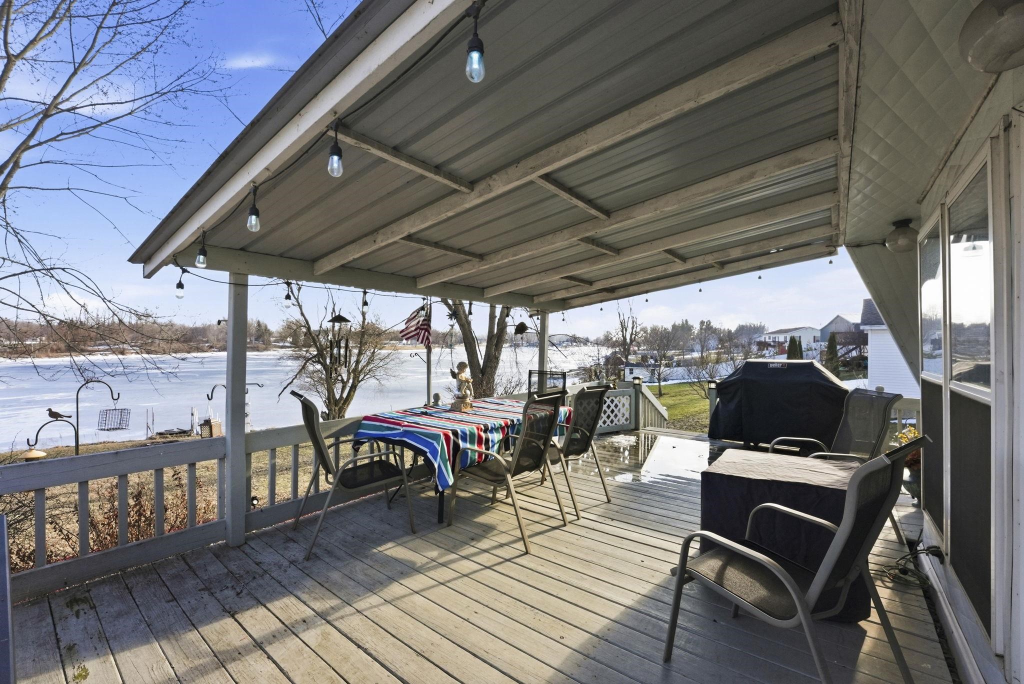 275 Lane 201 Long Beach Lake