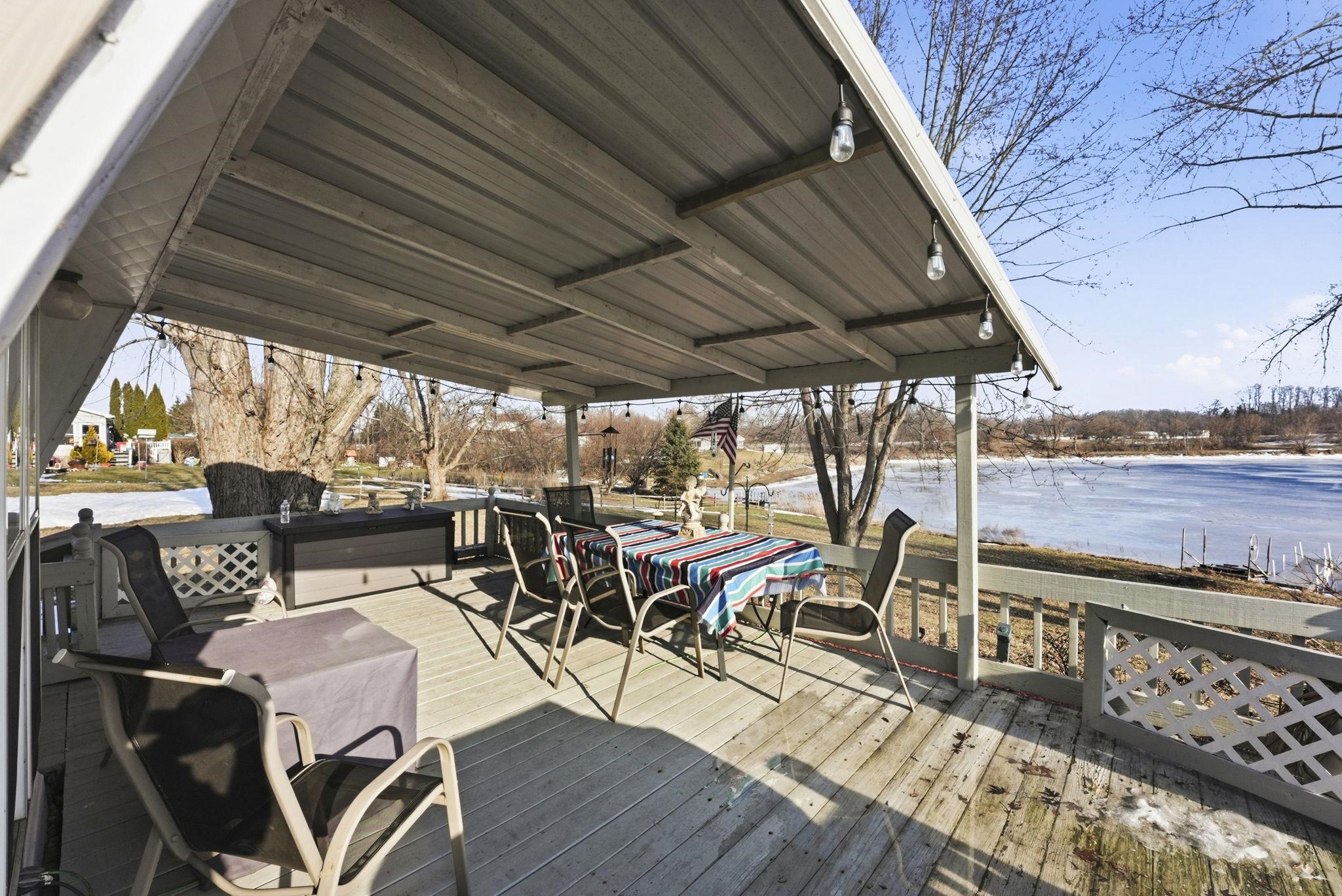 275 Lane 201 Long Beach Lake