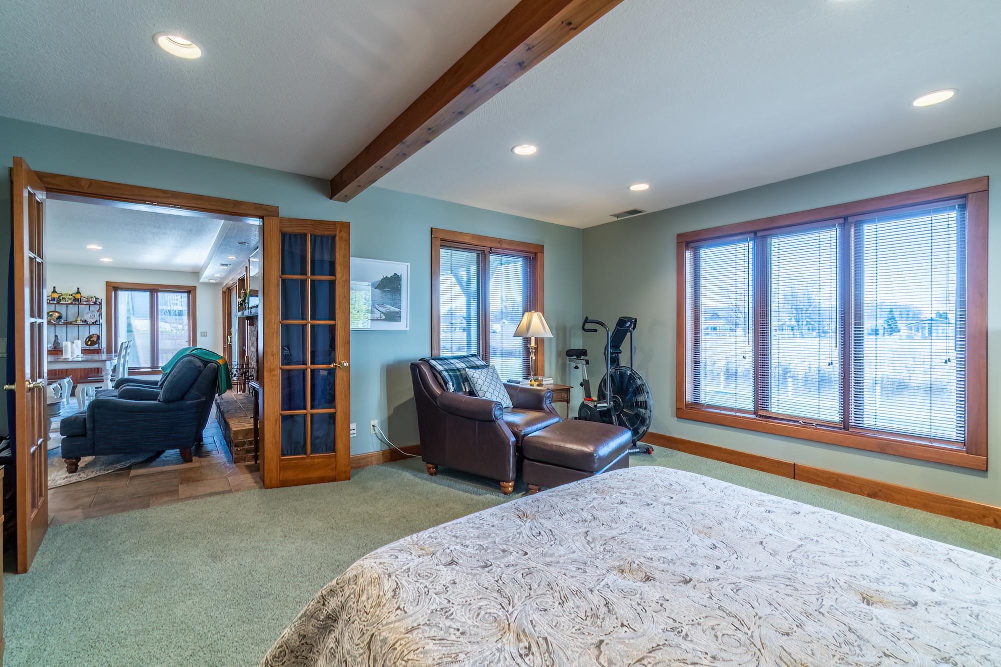 240 lane 852 Snow Lake