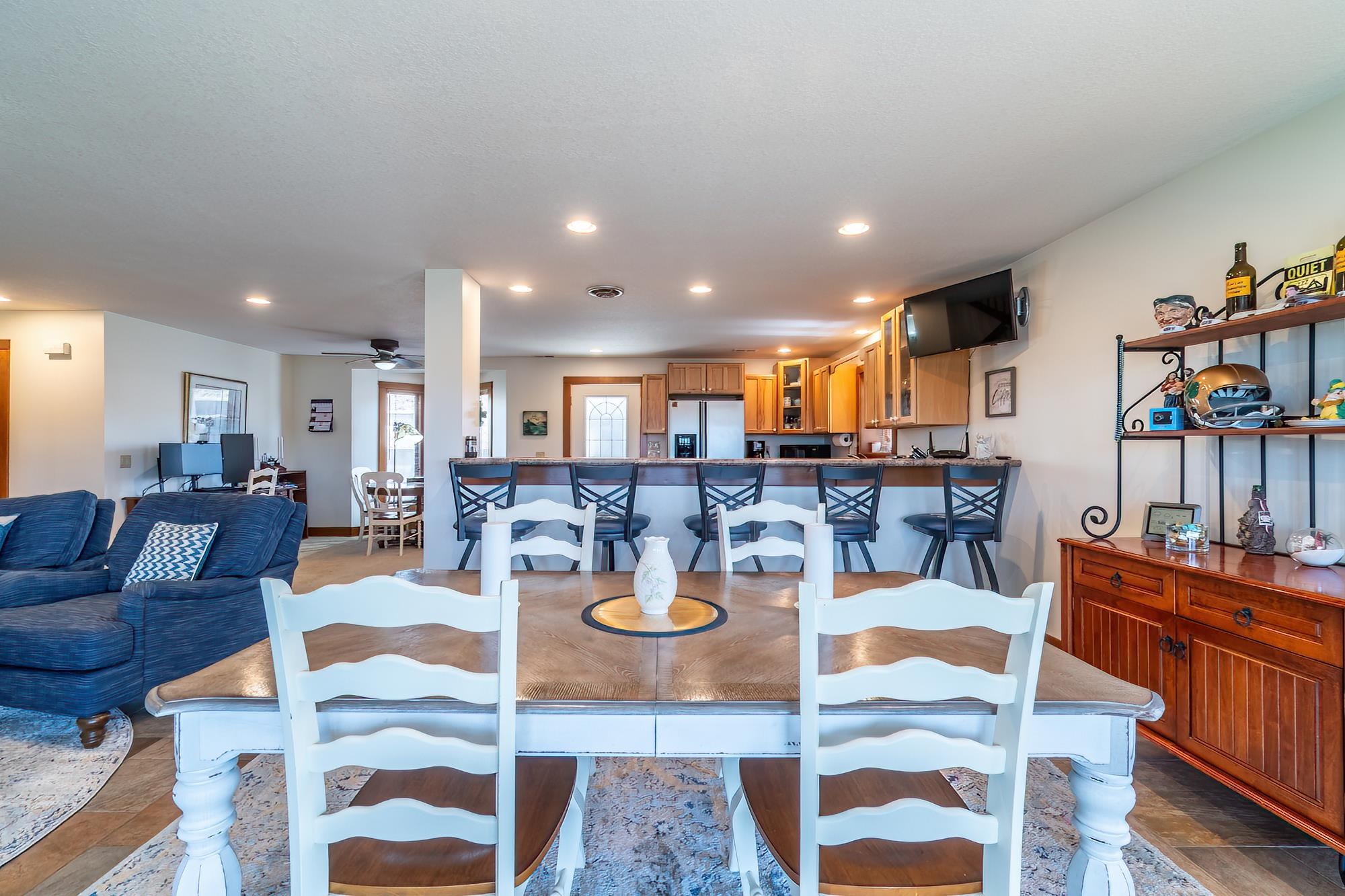 240 lane 852 Snow Lake
