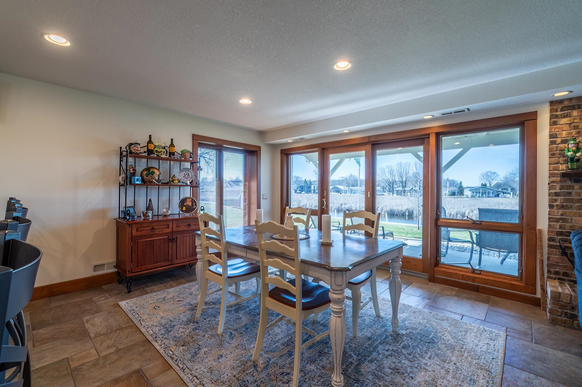 240 lane 852 Snow Lake